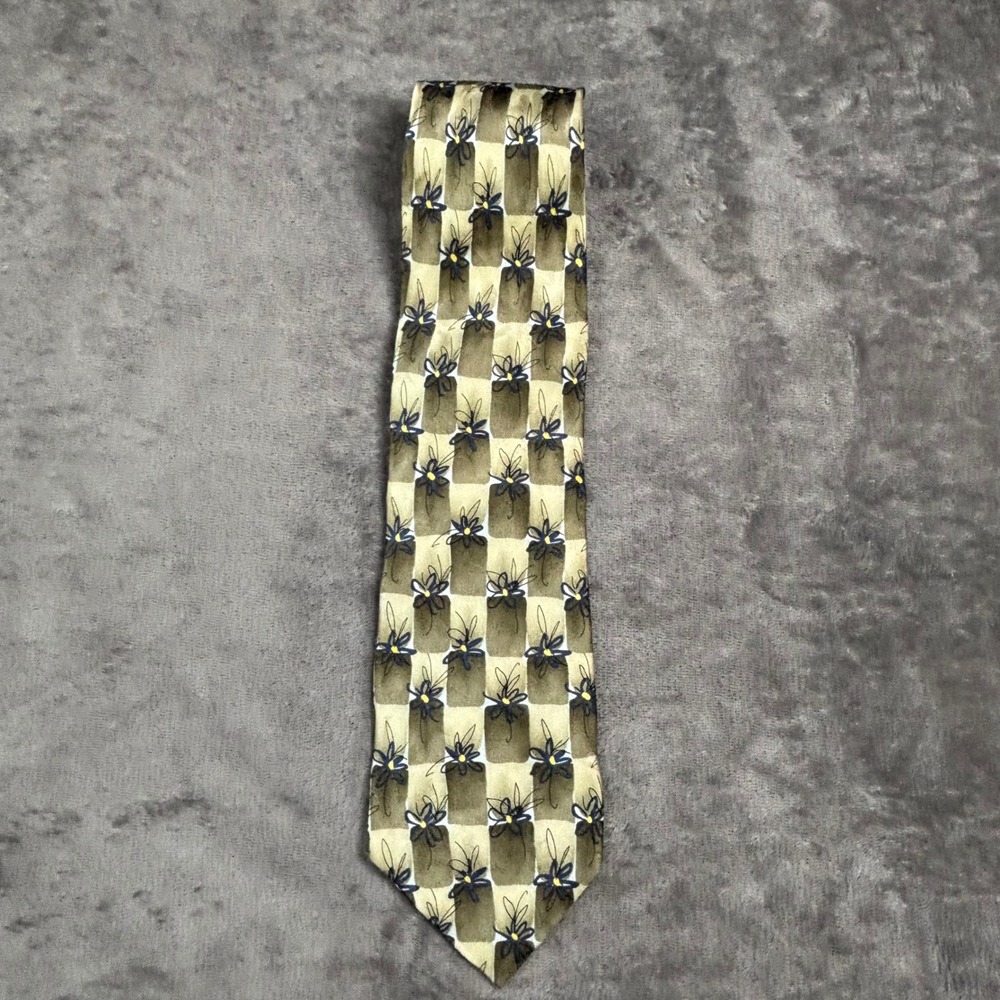 J. Garcia Mens Silk Tie Banyan Trees Collection 14 Floral Abstract Olive Green
